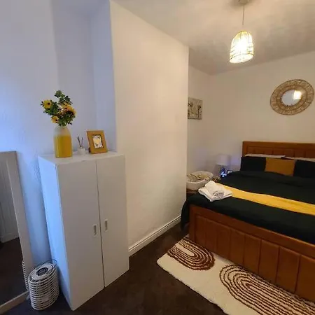 Central Manchester Modern Cosy Home 2 Bed 2 Baths Exterior foto