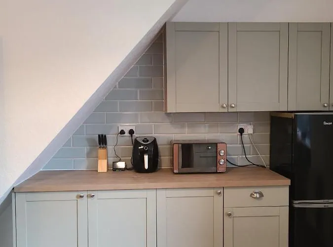 Central Manchester Modern Cosy Home 2 Bed 2 Baths