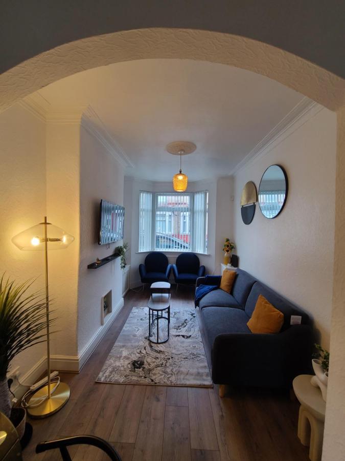 Ferienhaus Modern Cosy 2 Bed 2 Baths Manchester